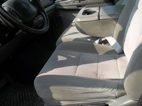 Used 2004 Ford F250 XLT AWD/4WD image 9