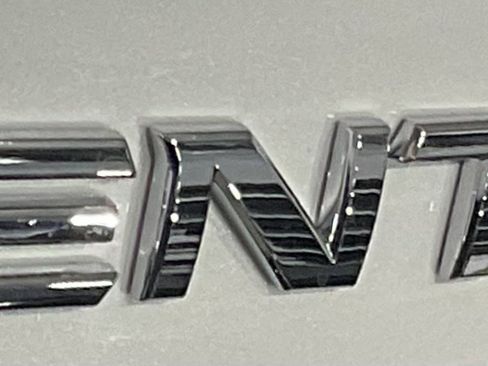 Used 2025 Nissan Sentra SR image 8