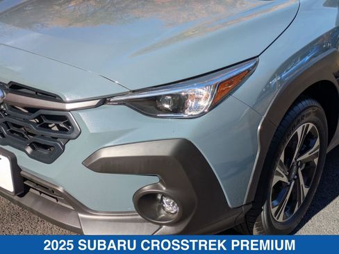 Certified 2025 Subaru Crosstrek 2.0i Premium image 10