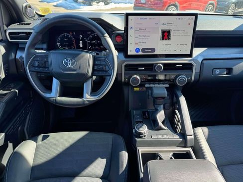 Used 2025 Toyota 4Runner TRD Off-Road Premium image 17