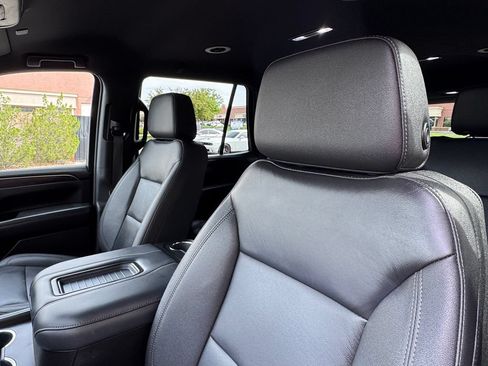 Used 2023 Chevrolet Tahoe LT w/ Luxury Package AWD/4WD image 21