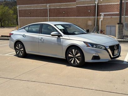 Used 2021 Nissan Altima 2.5 SV