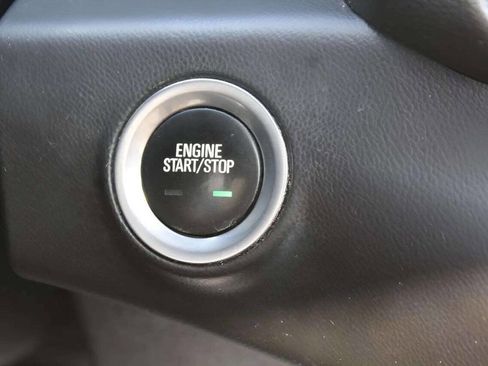 Used 2019 GMC Terrain SLT w/ Preferred Package image 22