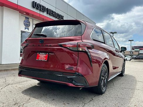Certified 2024 Toyota Sienna XSE w/ XSE Premium Package AWD/4WD image 5