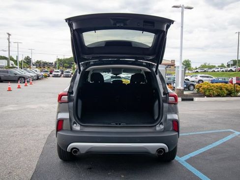 Used 2024 Ford Escape Active w/ Cold Weather Package FWD image 13