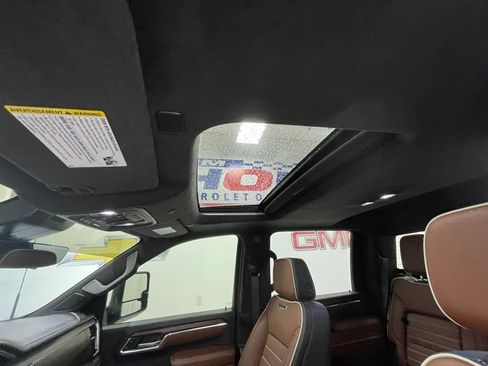 Used 2024 GMC Sierra 2500 Denali Ultimate AWD/4WD image 25