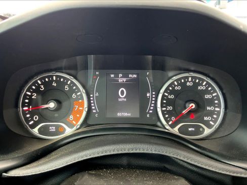 Used 2021 Jeep Renegade Sport image 26