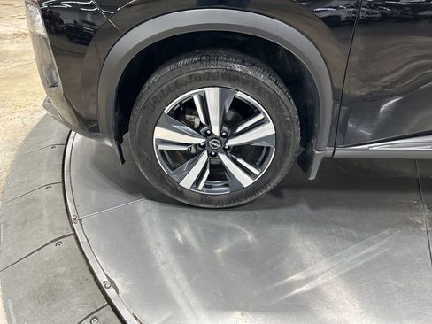 Used 2023 Nissan Rogue SL image 34