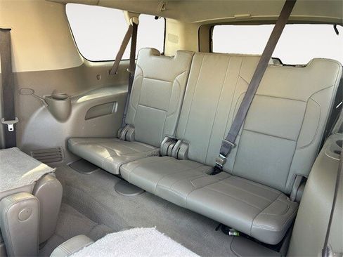 Used 2020 Chevrolet Suburban Premier image 13