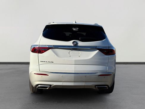 Used 2022 Buick Enclave Premium image 4