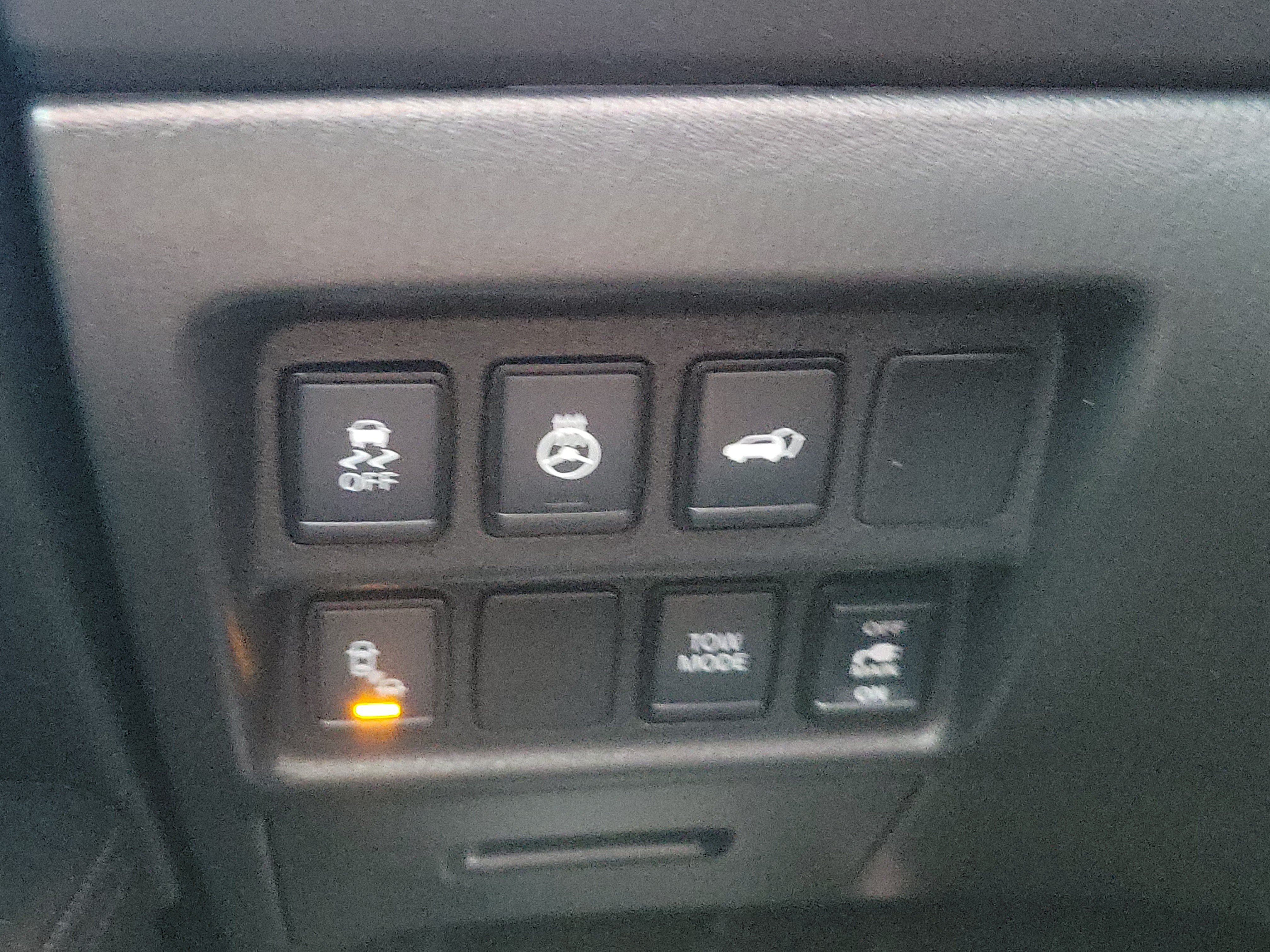 Used 2020 Nissan Pathfinder Platinum FWD image 26