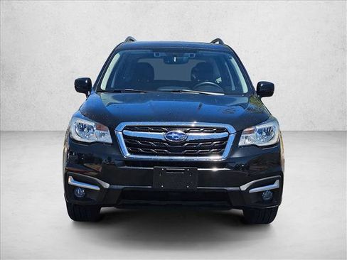 Used 2017 Subaru Forester 2.5i Premium AWD/4WD image 2