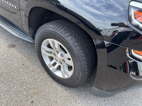 Used 2020 Chevrolet Suburban LS w/ Enhanced Driver Alert Package AWD/4WD image 5