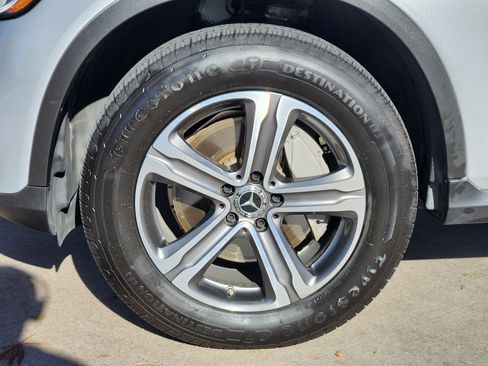 Used 2020 Mercedes-Benz GLC 300 image 10