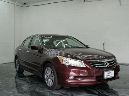 Used 2011 Honda Accord EX-L image 4