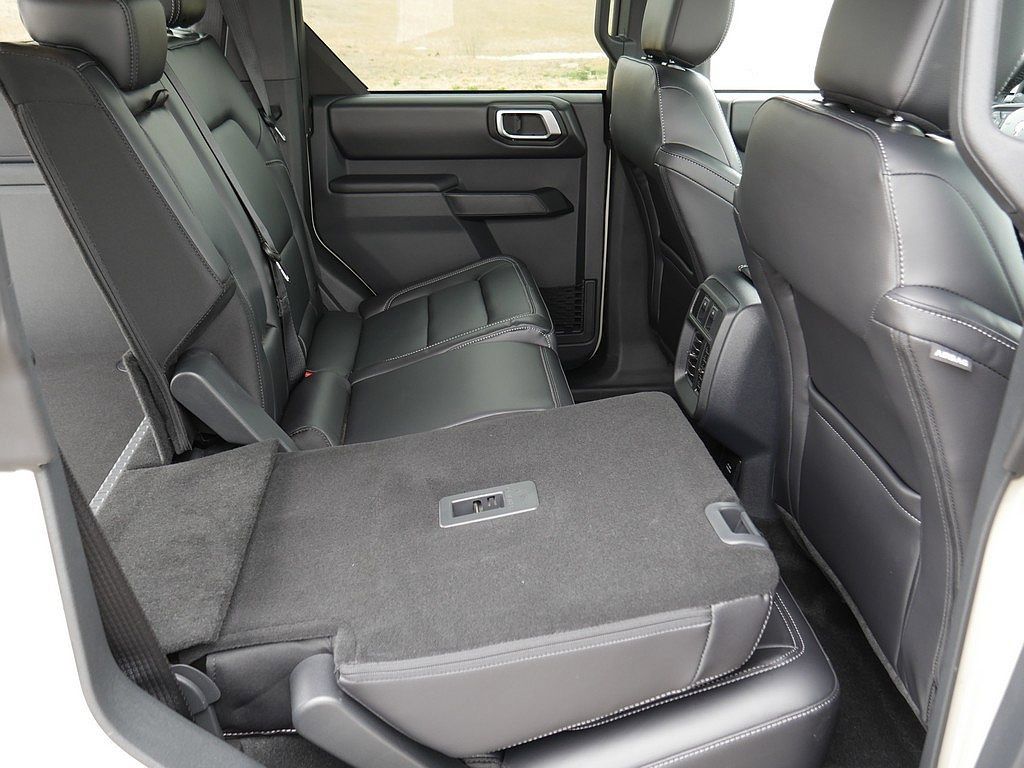 New 2026 Ford Bronco Outer Banks AWD/4WD image 29
