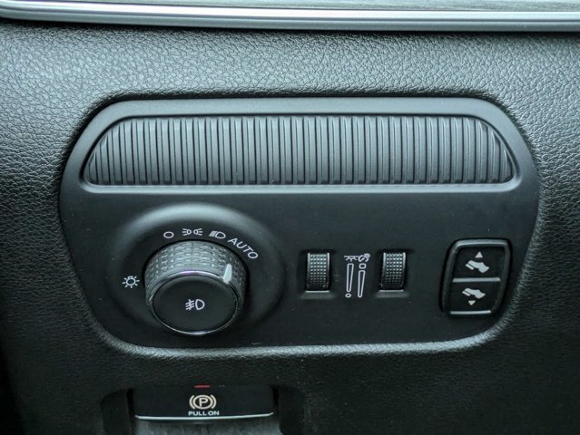 Certified 2024 Jeep Wagoneer L Series II w/ Flexible Seating Group AWD/4WD image 26