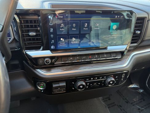 Used 2022 Chevrolet Silverado 1500 RST image 12