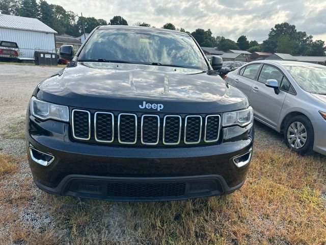 Used 2018 Jeep Grand Cherokee Laredo AWD/4WD image 2