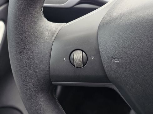 Used 2020 Tesla Model 3 Standard Range Plus image 27