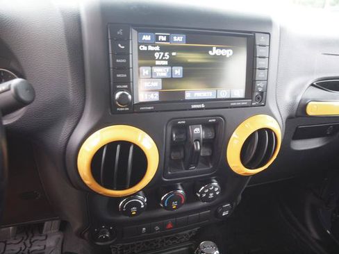 Used 2018 Jeep Wrangler Unlimited Sport S AWD/4WD image 10