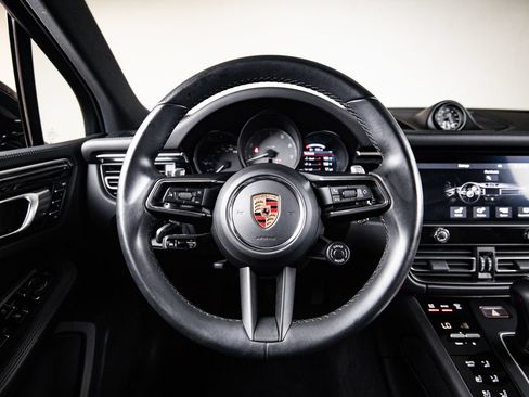 Certified 2023 Porsche Macan S AWD/4WD image 26