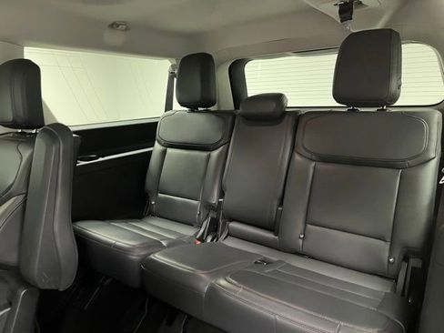 Used 2025 Ford Expedition Max Active AWD/4WD image 49