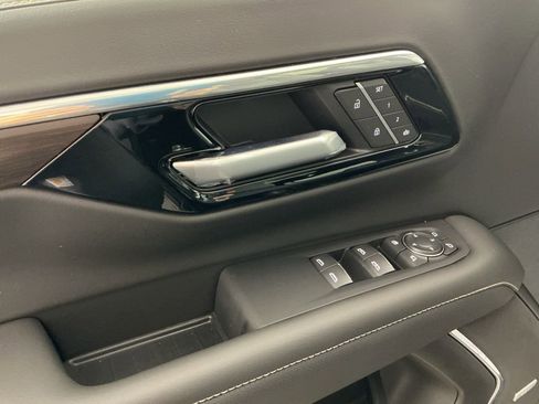 New 2026 Chevrolet Suburban Premier w/ Sun And Tow Package image 7