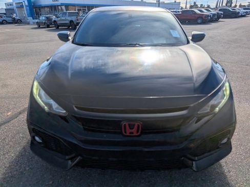 Used 2018 Honda Civic Sport image 8