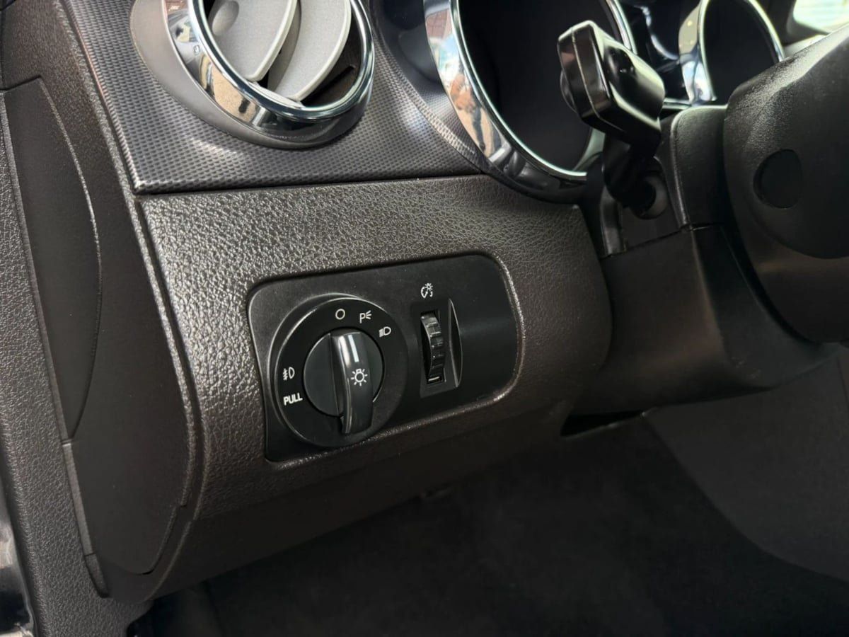 Used 2007 Ford Mustang GT Premium RWD image 35