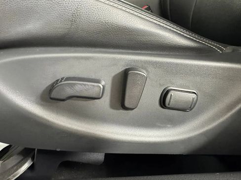 Used 2022 Nissan Maxima SV w/ Floor Mat Group FWD image 34