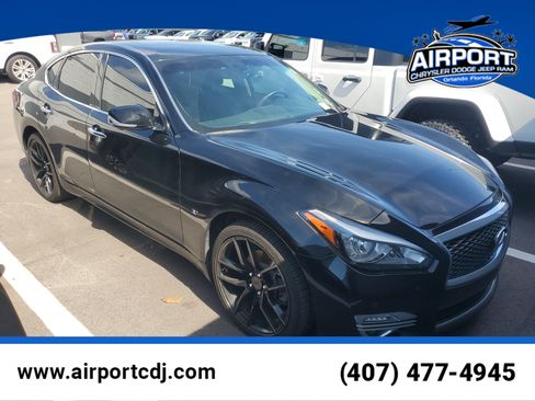 Used 2015 INFINITI Q70 3.7 RWD image 1