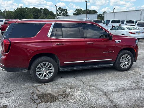 Used 2023 GMC Yukon Denali RWD image 8