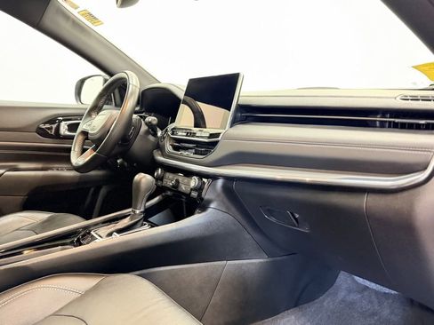 Used 2022 Jeep Compass High Altitude image 16