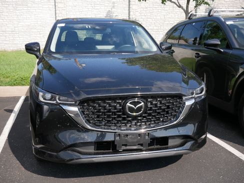 Used 2025 MAZDA CX-5 AWD 2.5 S w/ Preferred Package image 3