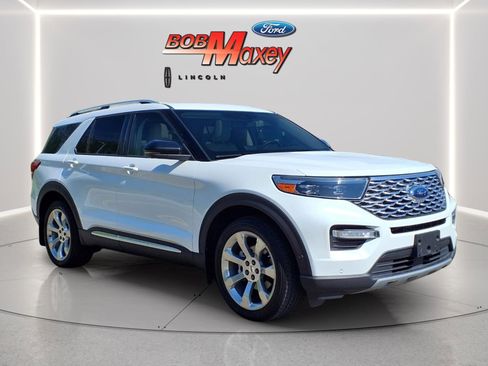 Used 2020 Ford Explorer Platinum w/ Premium Technology Package AWD/4WD image 3