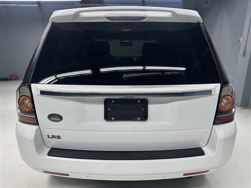 Used 2013 Land Rover LR2 HSE AWD/4WD image 6