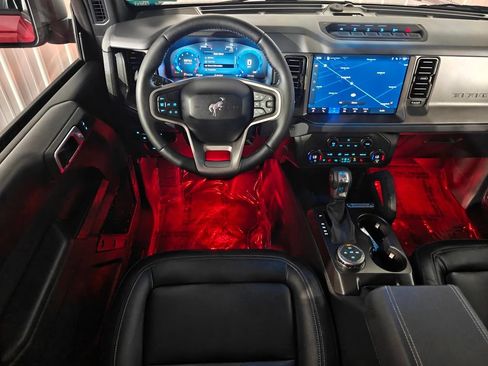 Used 2026 Ford Bronco Badlands w/ Sasquatch Package AWD/4WD image 5