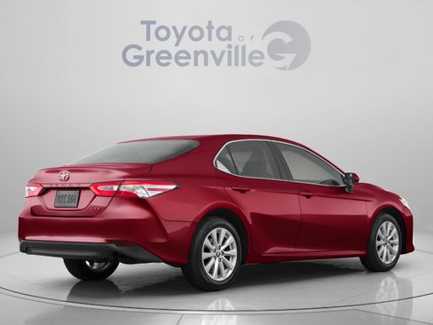 Used 2020 Toyota Camry LE w/ Convenience Package FWD image 4