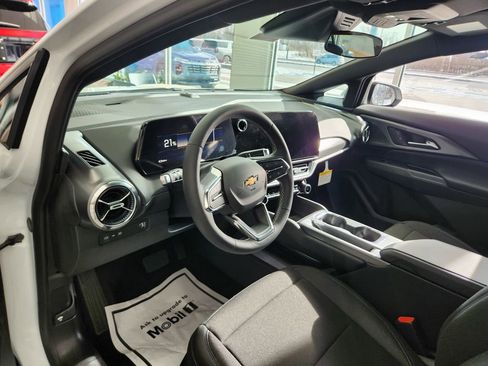 New 2026 Chevrolet Equinox EV LT w/ Comfort Package image 2