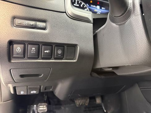 Used 2024 Nissan Murano SL image 38