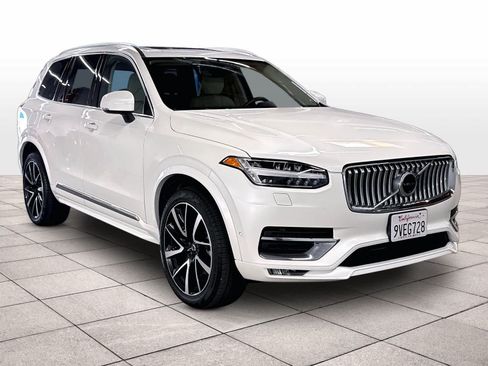 Used 2024 Volvo XC90 B6 Plus AWD/4WD image 2