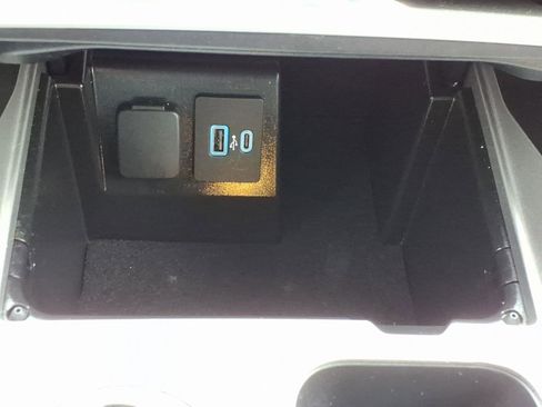 Used 2023 Ford Explorer XLT w/ Equipment Group 202A image 20