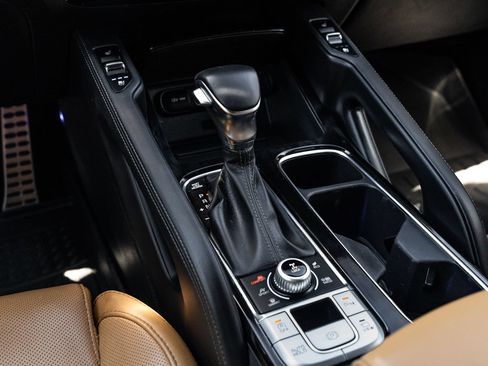 Used 2020 Kia Telluride SX w/ Towing Package AWD/4WD image 28