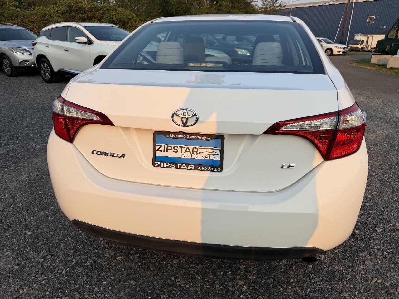 Used 2014 Toyota Corolla LE FWD image 4