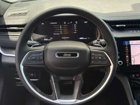 New 2026 Jeep Grand Cherokee L Limited w/ Limited Altitude Package AWD/4WD image 12
