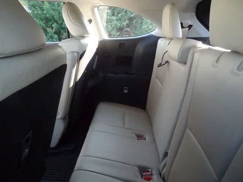 Used 2022 Toyota Highlander Platinum AWD/4WD image 11