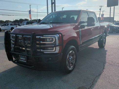 Used 2024 Ford F250 King Ranch w/ FX4 Off-Road Package AWD/4WD image 4