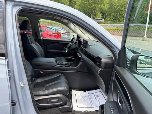 Used 2024 Honda Pilot Touring image 30
