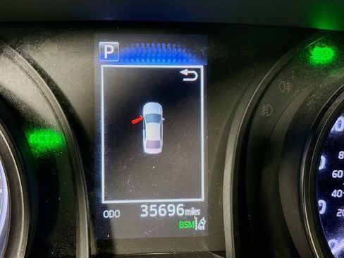 Certified 2022 Toyota Camry SE w/ Convenience Package FWD image 13